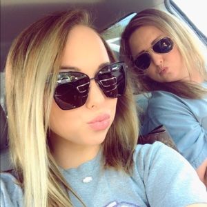 Meet your Posher, Kelby